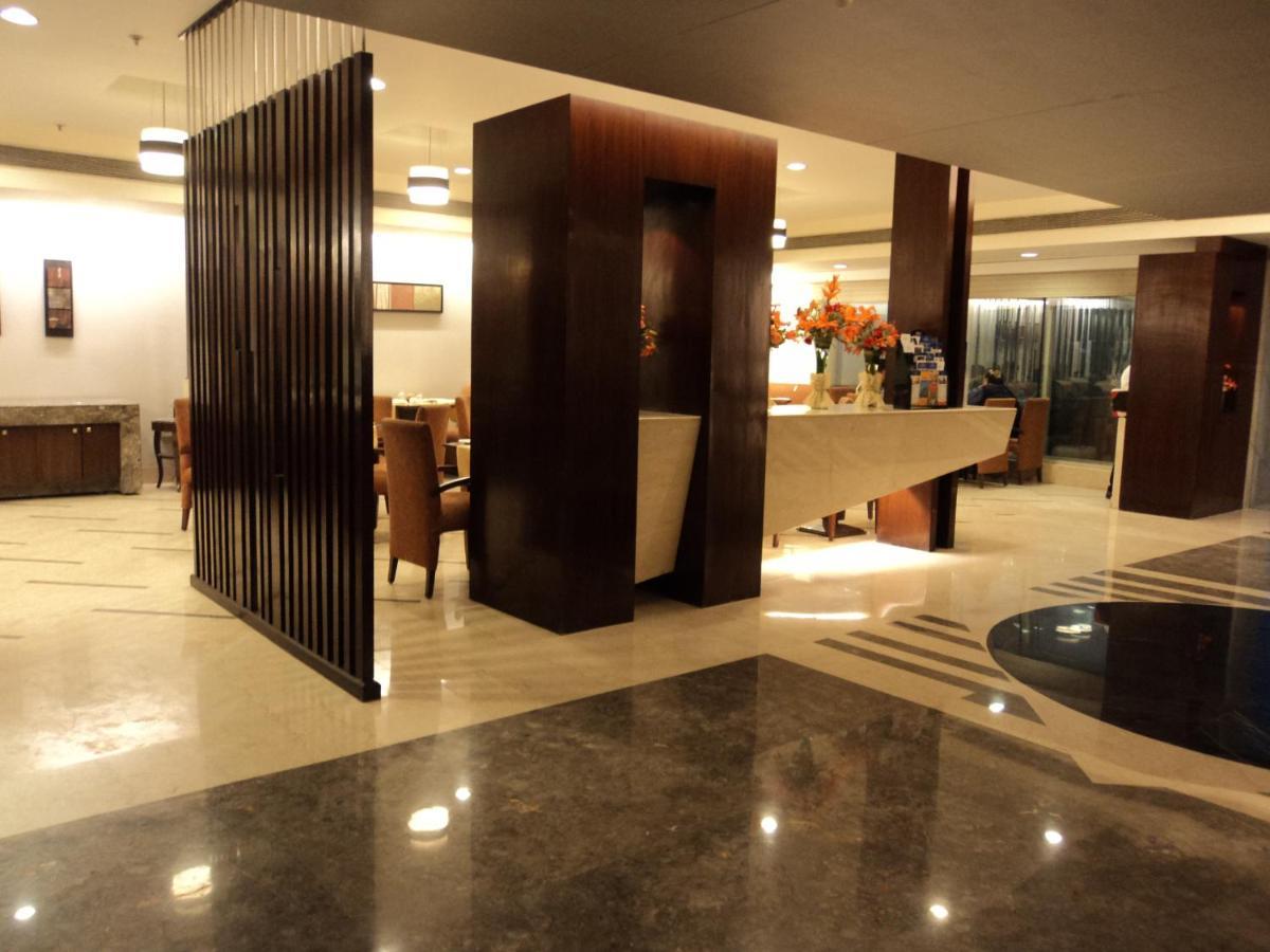 Muse Sarovar Portico Nehru Place Nueva Delhi Exterior foto