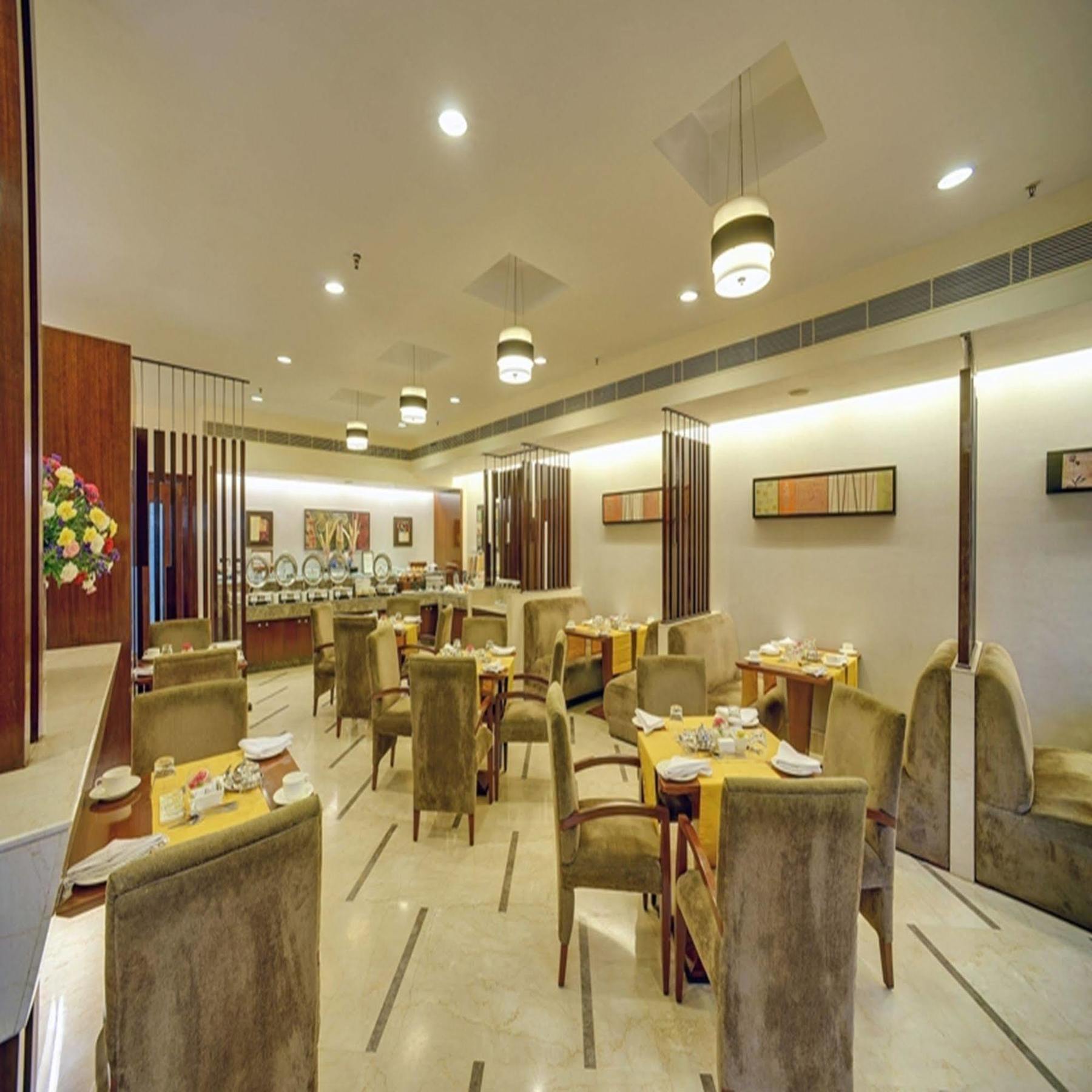 Muse Sarovar Portico Nehru Place Nueva Delhi Exterior foto
