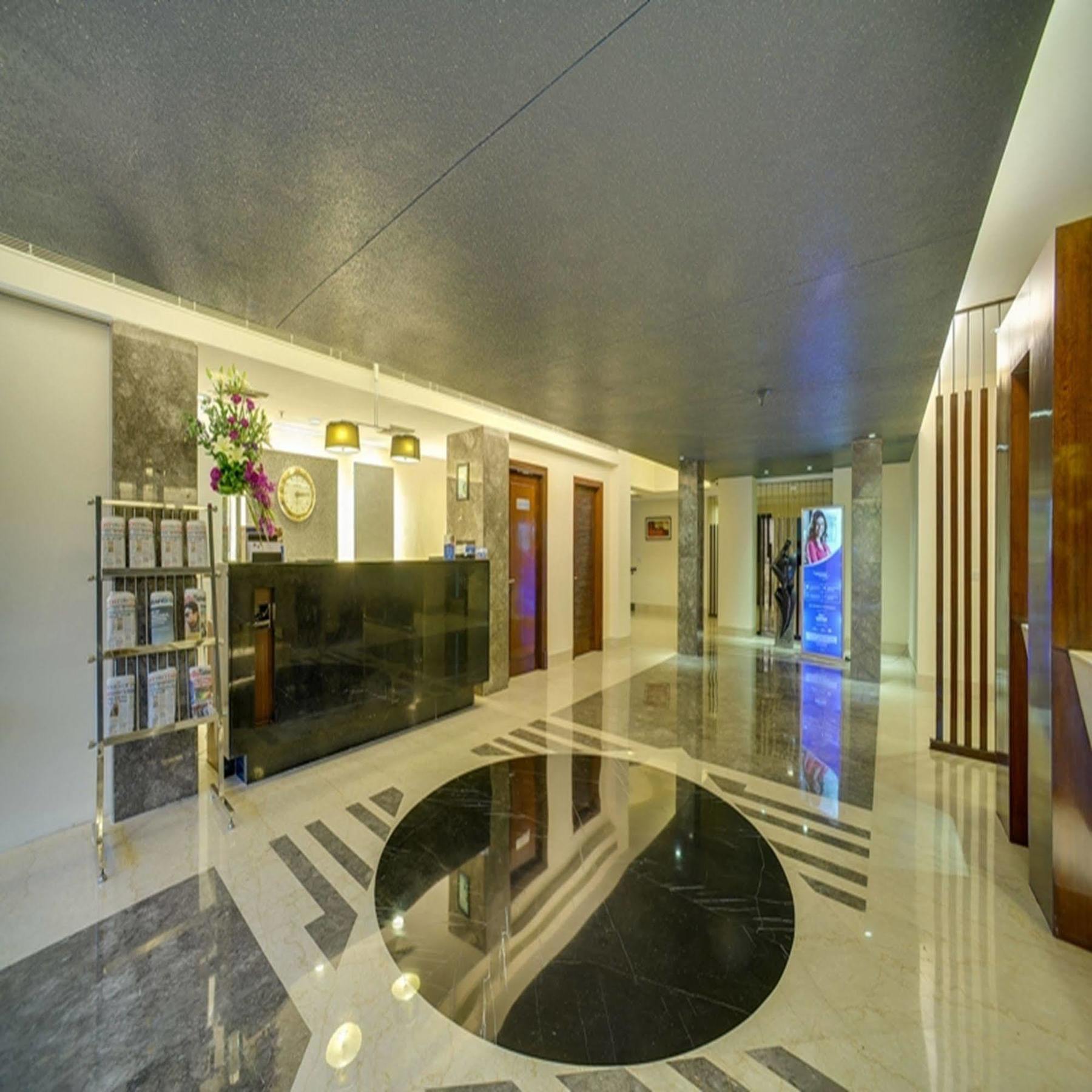 Muse Sarovar Portico Nehru Place Nueva Delhi Exterior foto